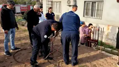 Çocuğun Koluna Demir Saplandı, İtfaiye Kurtardı!