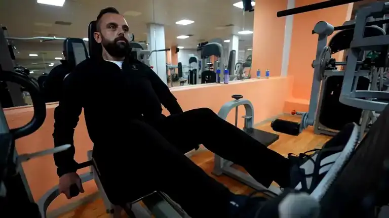 Yatağa Düşme Korkusu 145 Kilo Verdirtti!